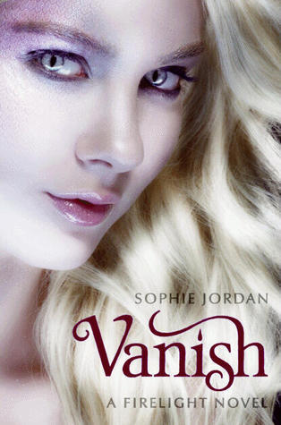 Vanish (Firelight, Band 2)