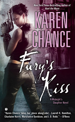 Fury's Kiss: A Midnight's Daughter Novel (Dorina Basarab, Band 3)