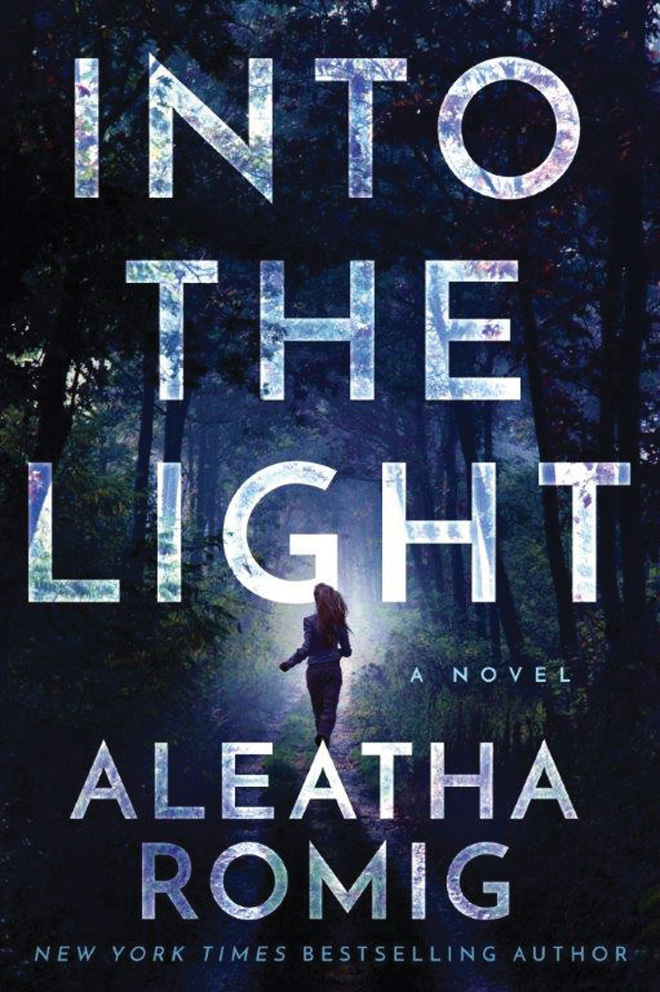 Into the Light (The Light, 1, Band 1)