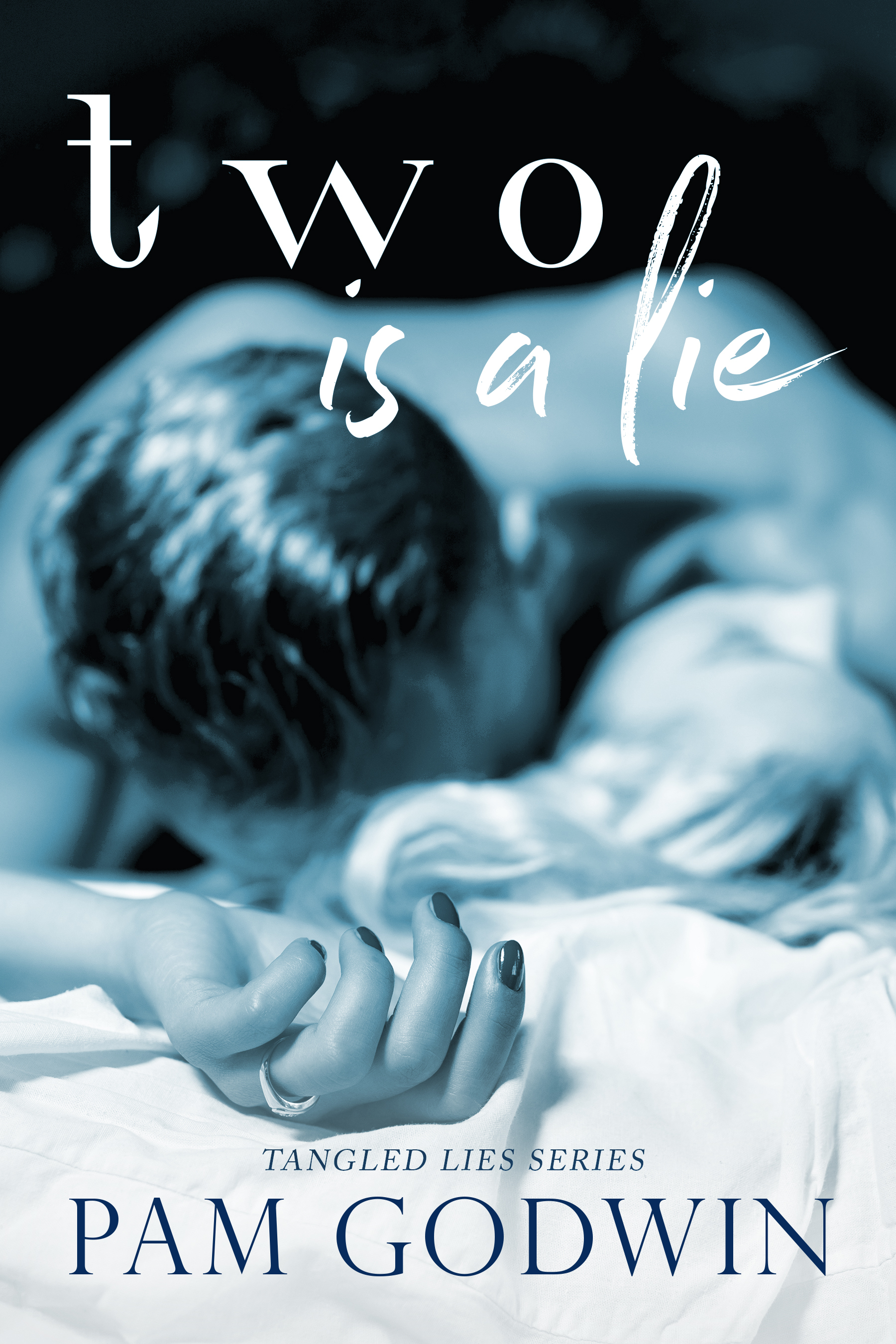 Two is a Lie (Tangled Lies, Band 2)