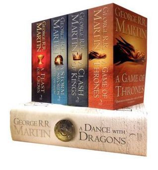 Song of Ice and Fire Set: A Game of Thrones, a Clash of Kings, a Storm of Swords, a Feast for Crows, a Dance with Dragons (A Song of Ice and Fire)