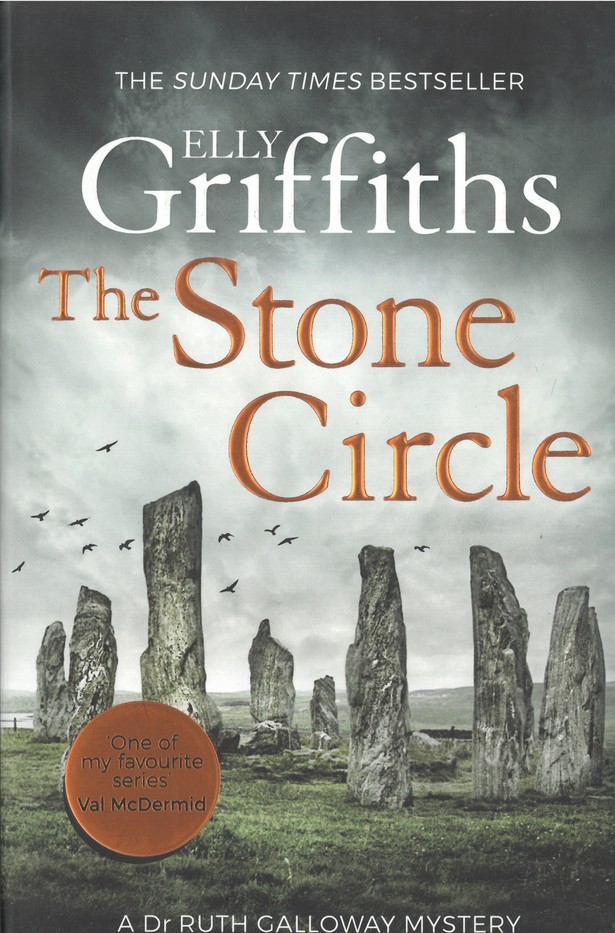 The Stone Circle: The Dr Ruth Galloway Mysteries 11