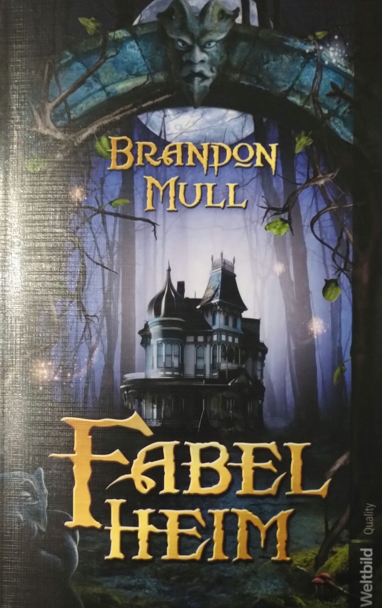 Fabelheim . .