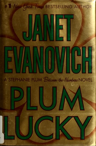 Plum Lucky (Stephanie Plum Between the Numbers)