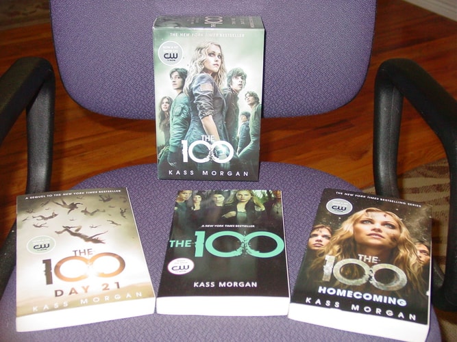 The 100 Boxed Set