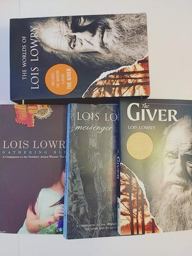 The Worlds of Lois Lowry 3-Copy Boxed Set (The Giver, Messenger, Gathering Blue)