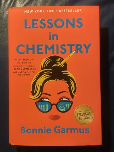 Lessons in Chemistry - B&N Exclusive Edition