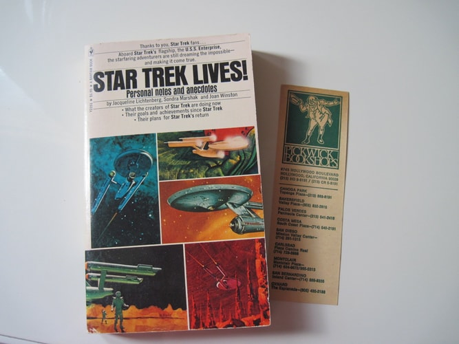 Star Trek Lives!