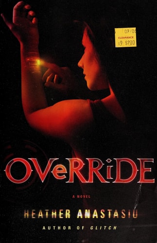 Override (Glitch, Band 2)