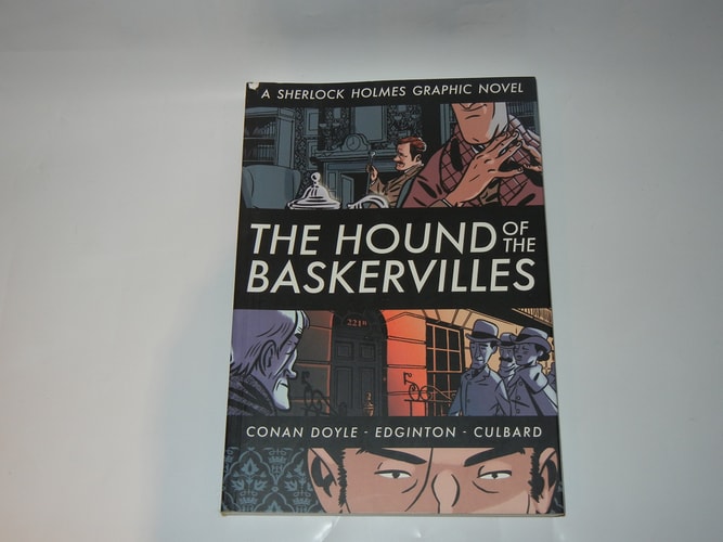 The Hound of the Baskervilles: A Sherlock Holmes Graphic Novel
