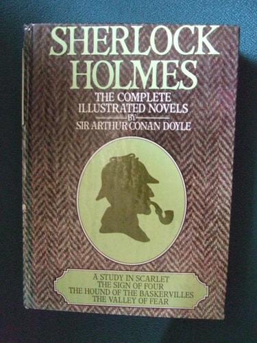 Sherlock Holmes: The Complete Illustrated Novels