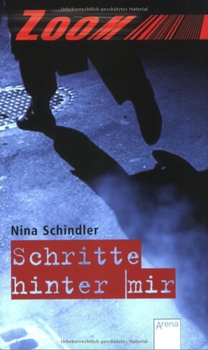 Schritte hinter mir