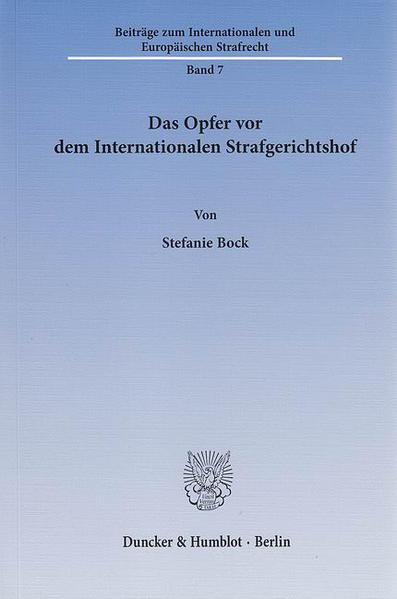 Das Opfer vor dem Internationalen Strafgerichtshof.