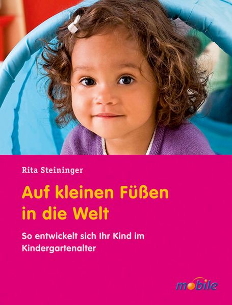 Auf kleinen Füßen in die Welt