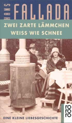 Zwei zarte Lämmchen weiss wie Schnee