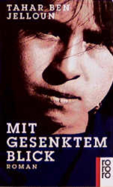 Mit gesenktem Blick