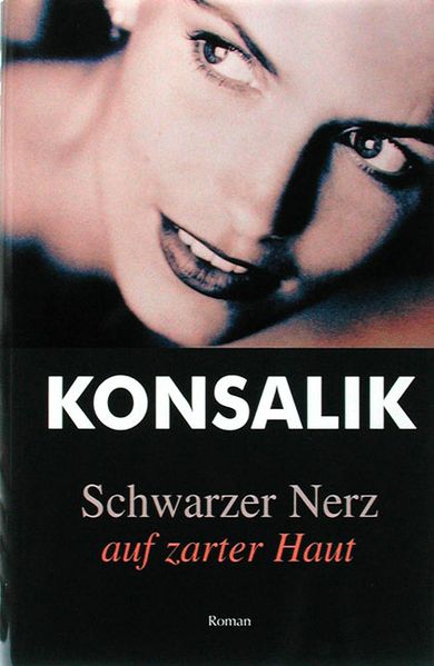 Schwarzer Nerz auf zarter Haus