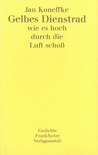 Gelbes Dienstrad, wie es hoch durch die Luft schoss