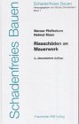 Rissschäden an Mauerwerk.