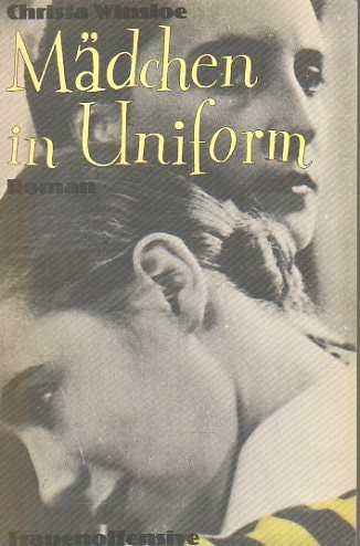 Mädchen in Uniform
