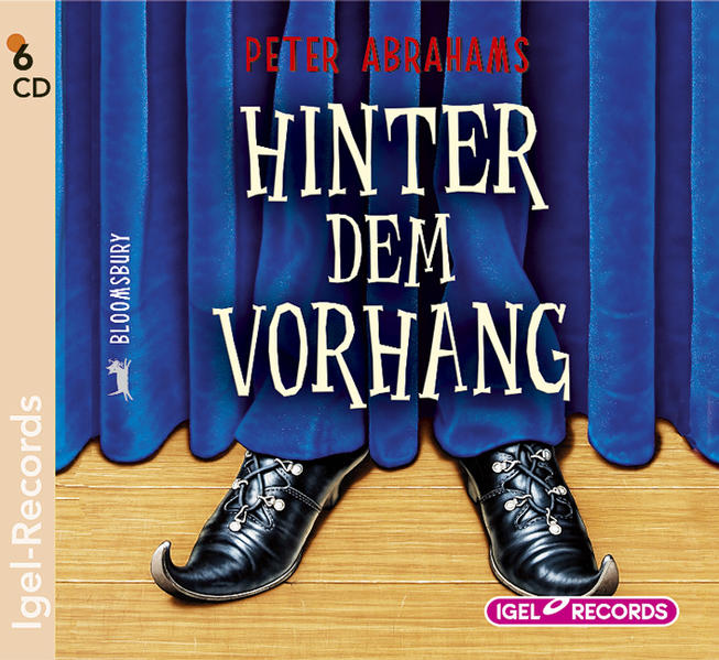 Hinter dem Vorhang