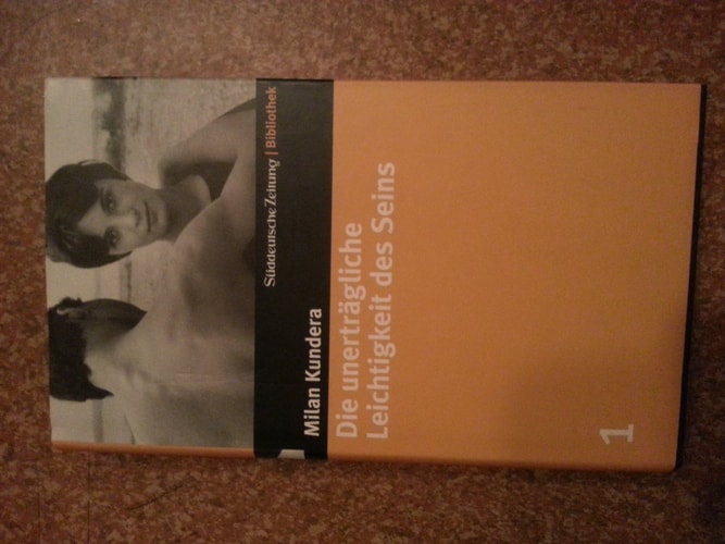 Süddeutsche Zeitung Bibliothek / Die unerträgliche Leichtigkeit des Seins