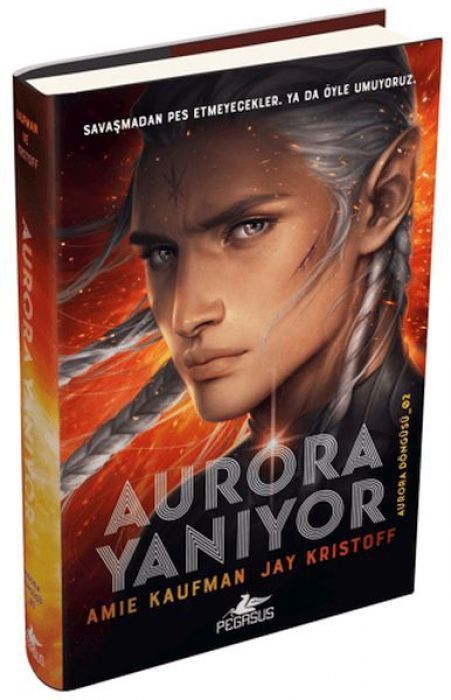 Aurora Yaniyor Ciltli