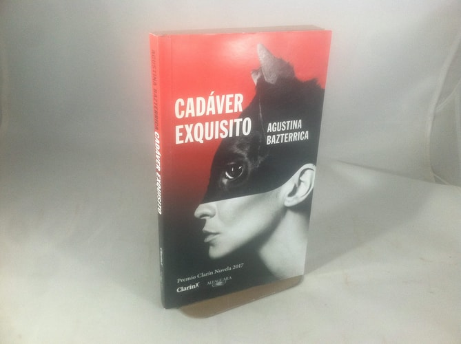 cadaver exquisito-premio clarin 2017