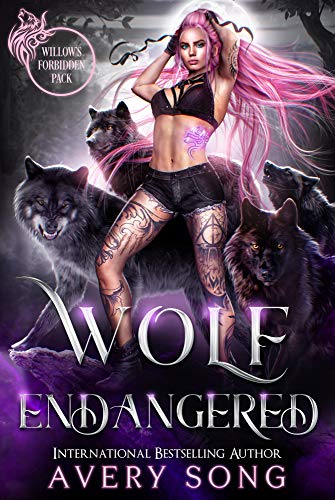 WOLF ENDANGERED: A Paranormal Mafia Romance (Willow's Forbidden Pack Book 2)